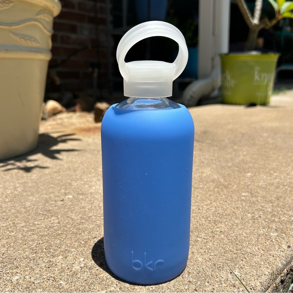 BKR 16 oz. Glass & Silicone Water Bottle Blue Possible Romeo Blue